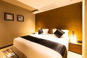 Exclusive Apartment | Living room