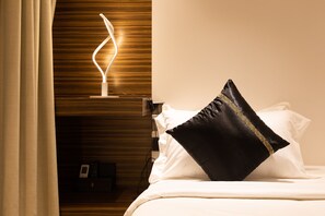 Turkish bath, body treatments, hydrotherapy, aromatherapy