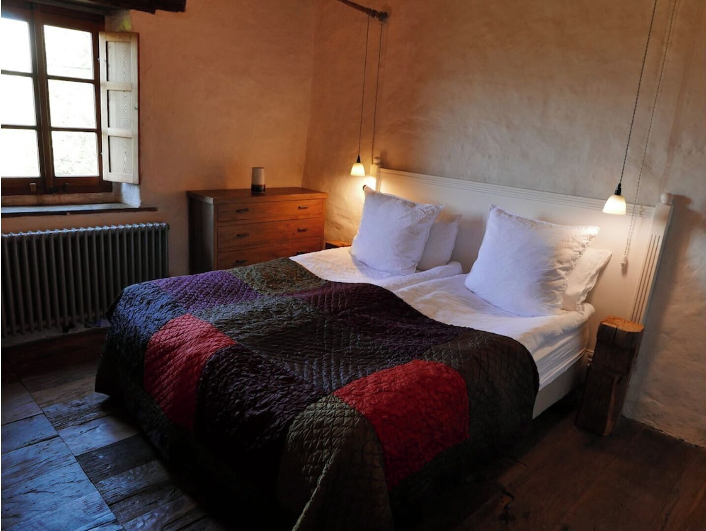 1 slaapkamer, een strijkplank/strijkijzer, reisbedje, gratis wifi
