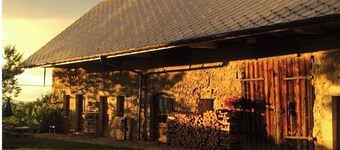 Between lake and mountains, gîte in a renovated farmhouse