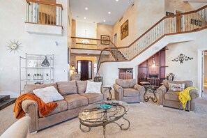 Smart TV, caminetto, stampante