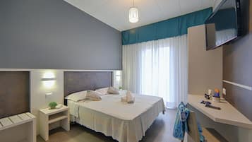 Deluxe Double Room, City View | In-room safe, desk, laptop workspace, soundproofing