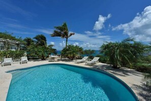 Pool - Falaise des Oiseaux – Dramatic Cliffside Retreat Overlooking Anguilla (Les Terres Basses)