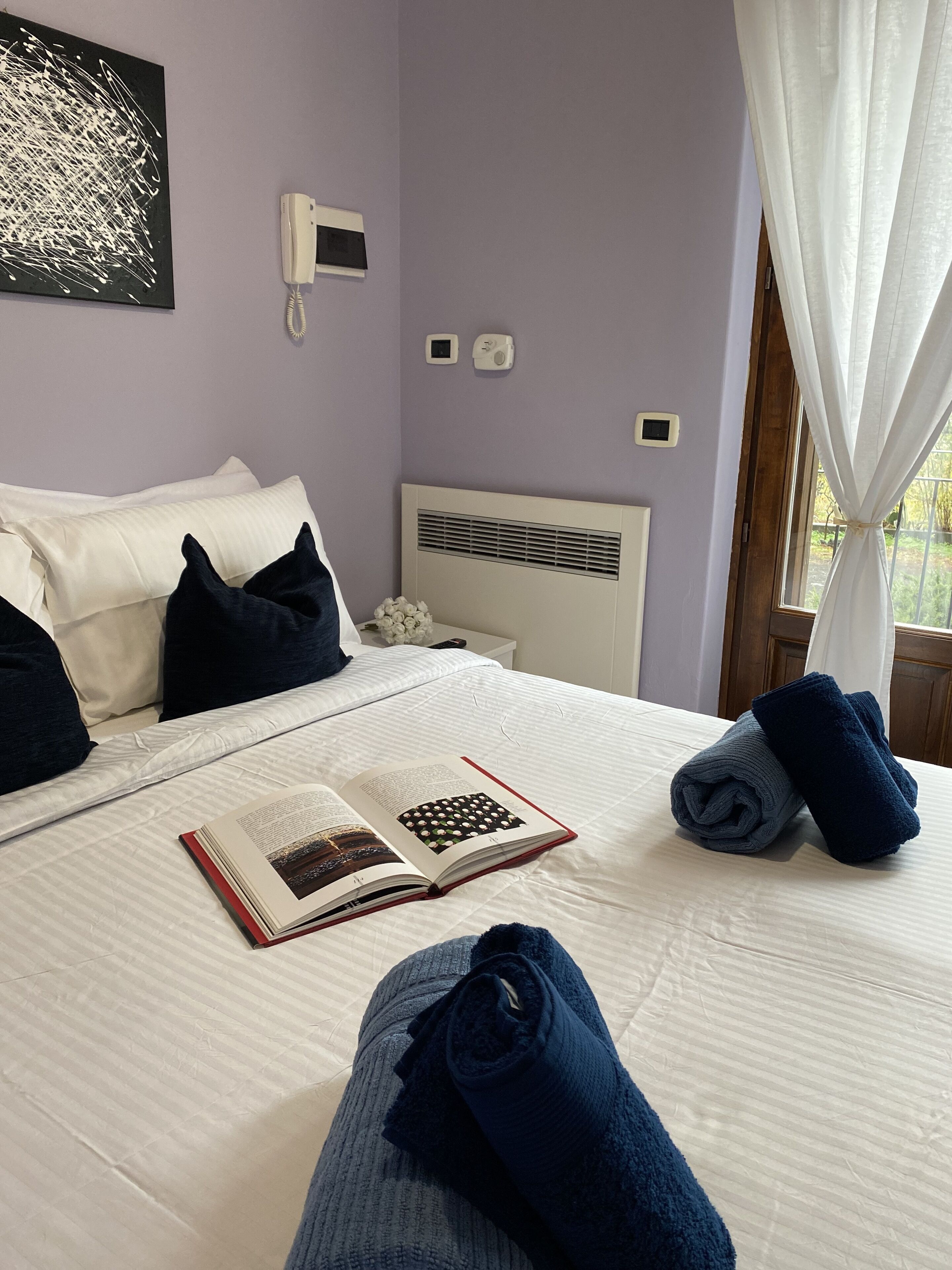 3 bedrooms, desk, iron/ironing board, travel cot