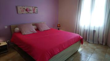 2 chambres, fer et planche Ă repasser, lit parapluie, Wi-Fi gratuit