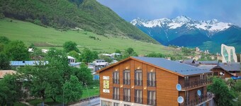 Chalet Mestia