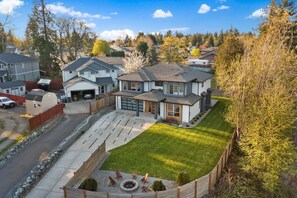 Exterior - Spacious 5BR/3BA + Game room, Tacoma Home w/ Covered Deck & Fireplace (Tacoma)