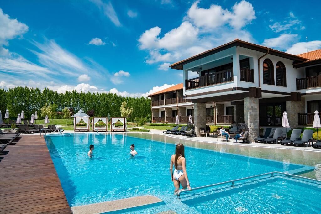 Indoor pool, seasonal outdoor pool