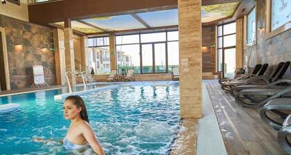 Boutique Complex Trakiets