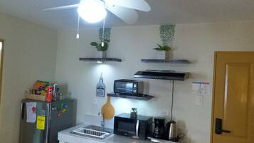 Fridge, microwave, oven