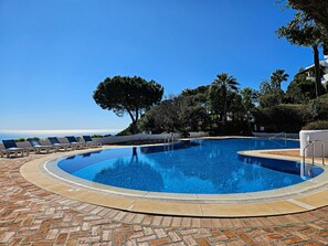 Imagen sin descripción, 4 de 38, botón