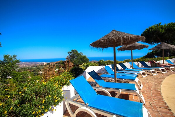 Terrace/patio - Three bedroom apartment La Mairena Elviria (Ojen)