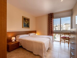 4 soverom, wi-fi (inkludert) og sengetøy