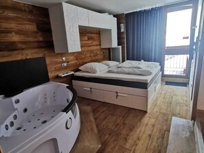 1 室のベッドルーム、WiFi (無料)