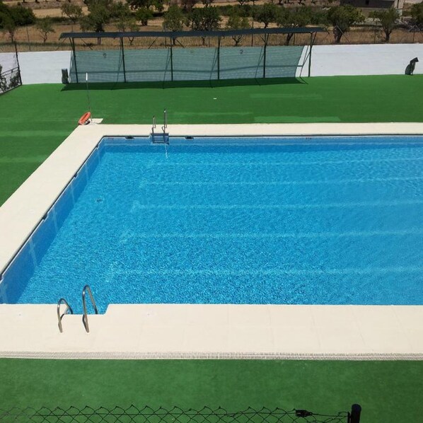 Seasonal outdoor pool