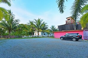Exterior - OYO 90689 Chalet Kak Siti (Marang)