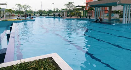 Green Pramuka Apartemen by Family Group