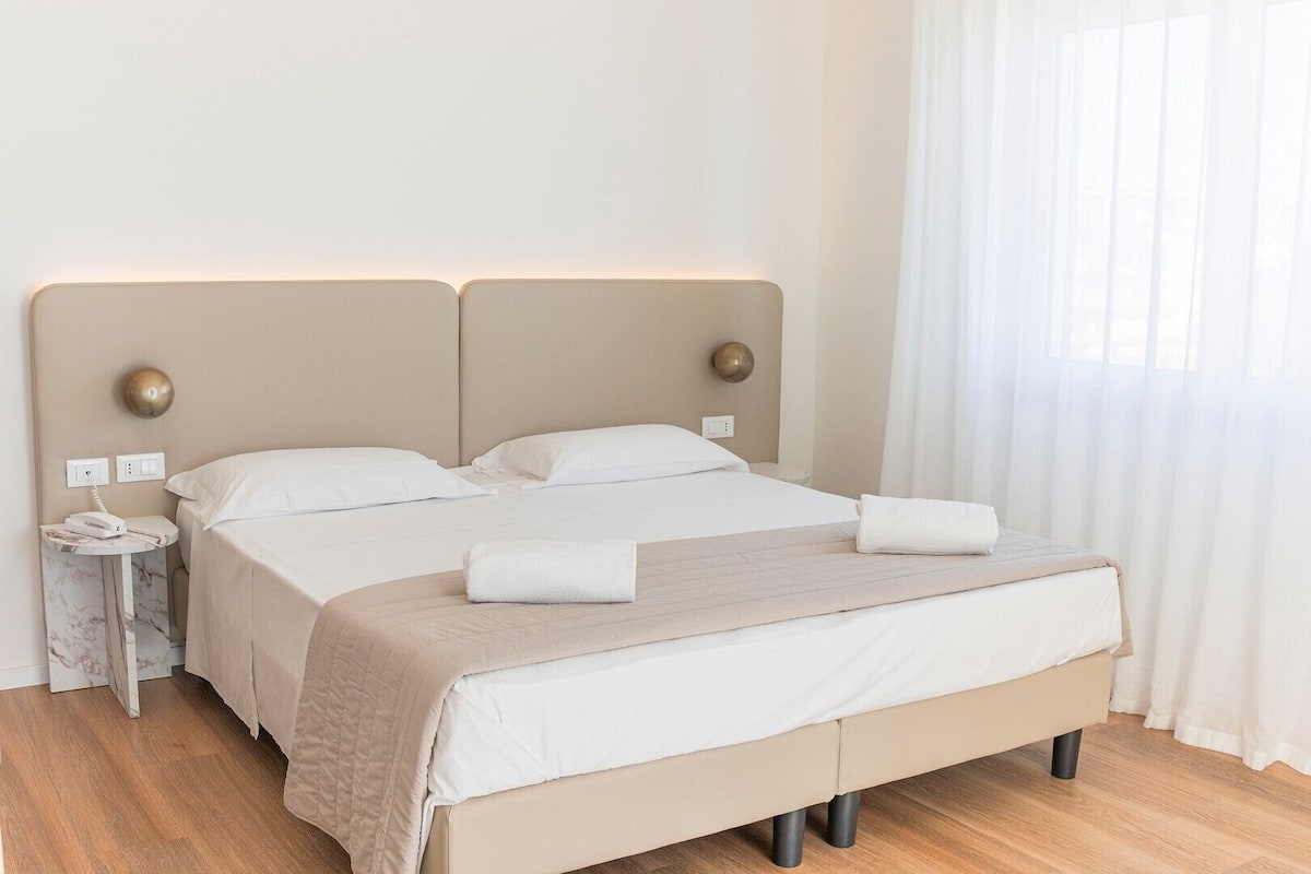 In-room safe, desk, free WiFi, bed sheets