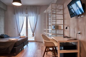 In-room safe, desk, free WiFi, bed sheets