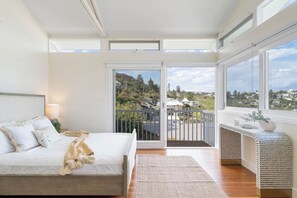 5 Schlafzimmer, BĂŒgeleisen/BĂŒgelbrett, kostenloses WLAN, BettwĂ€sche