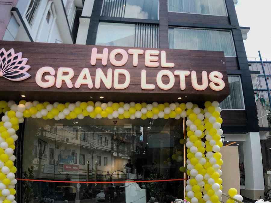 Mặt tiền nơi lưu trú