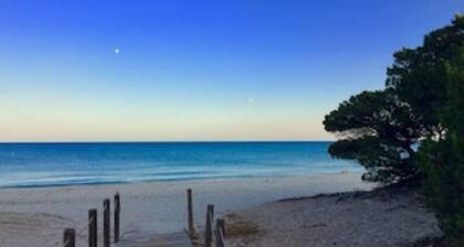 Villa with private pool, 10 minutes from the sea, large garden*parking*BBQ