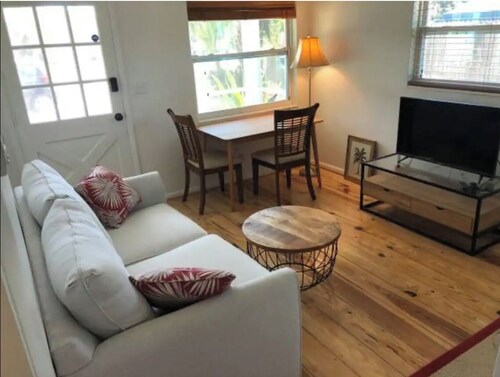 Private Suite near the Beach