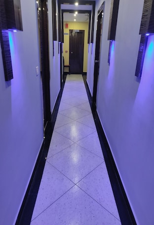 Vestíbulo. Hotel OPS