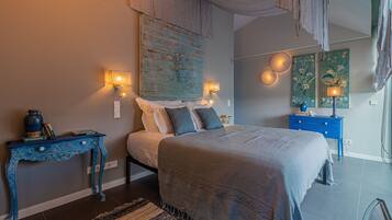 2 camere, una cassaforte in camera, una scrivania, ferro/asse da stiro