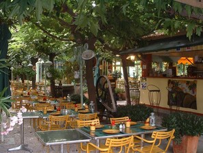 Servei de restauració a l'aire lliure