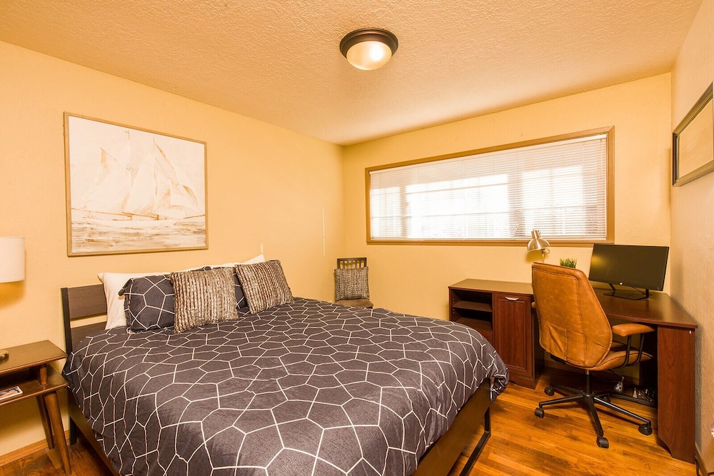 🌲Your Home Base for Exploring the Redwoods! Pet Friendly, Complete with