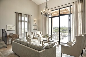 Villa Les Maisons des Vignerons | Living area | 32-inch flat-screen TV with digital channels, TV, DVD player