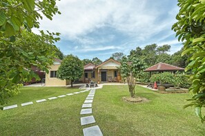 Front of property - OYO 90692 Tok Babah Village Homestay (Alor Setar)