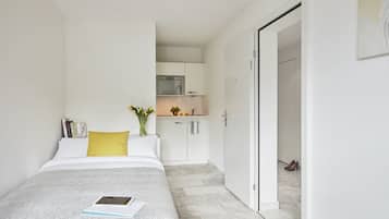 Apartemen, 2 kamar tidur | 1 kamar tidur, ruang kerja ramah laptop, dan setrika/meja setrika