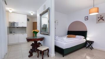 Bügeleisen/Bügelbrett, WLAN, Bettwäsche