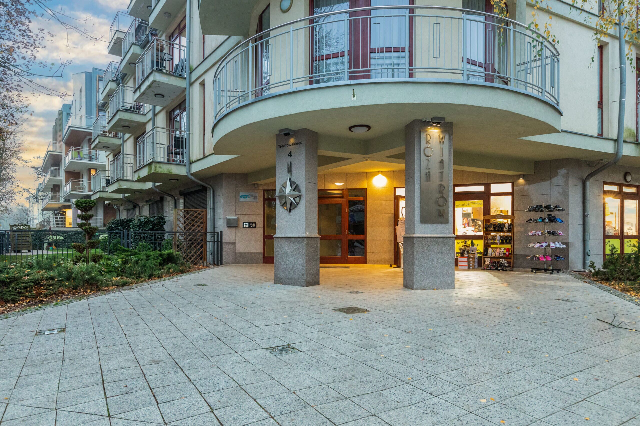 المنشأة من الخارج