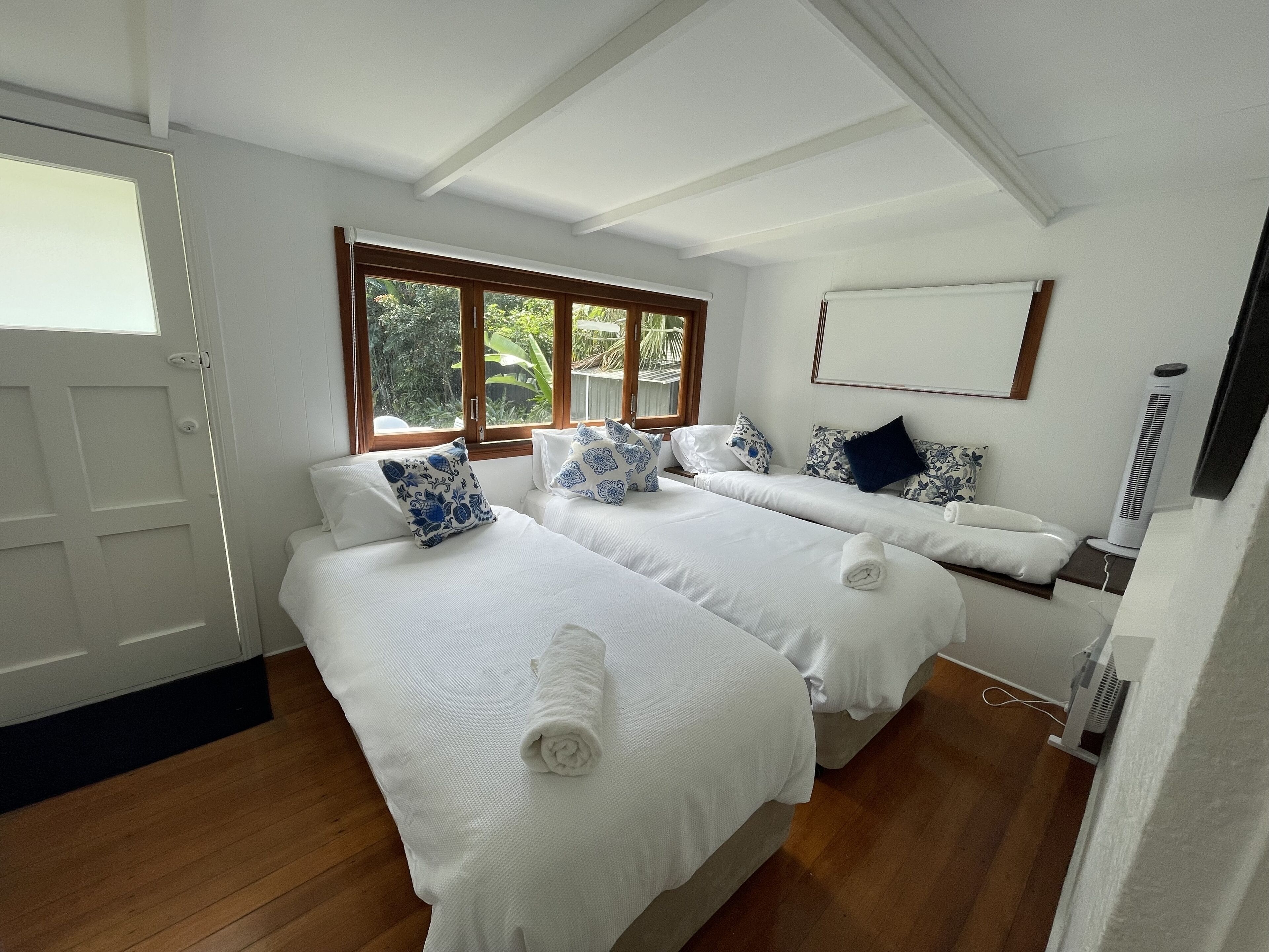 3 bedrooms, iron/ironing board, travel cot, free WiFi