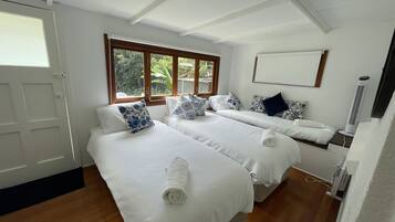 3 bedrooms, iron/ironing board, travel cot, free WiFi