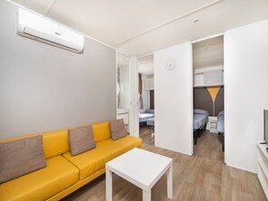 Family Mobile Home | Bed sheets - Anxur Village Camping (Fondi)