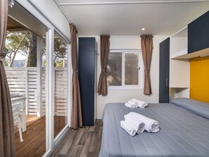 Superior Mobile Home | Bed sheets - Anxur Village Camping (Fondi)