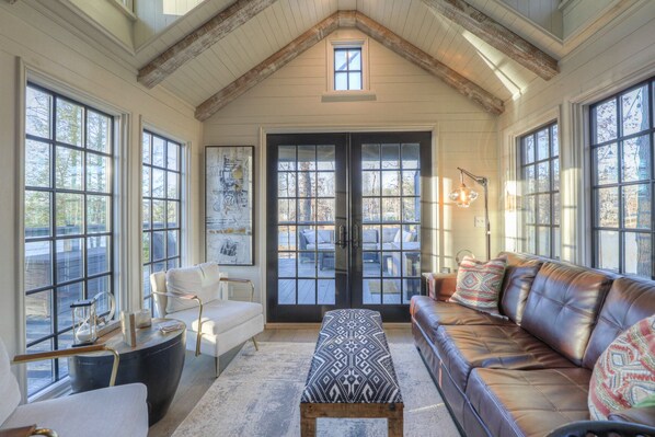 تلفزيون ذكي