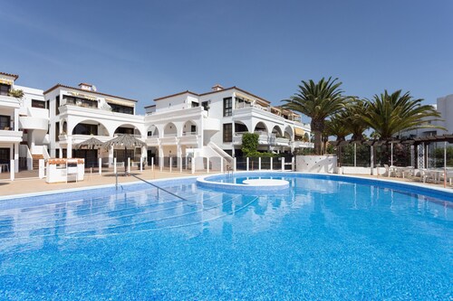 The White apartment in Amarilla Golf