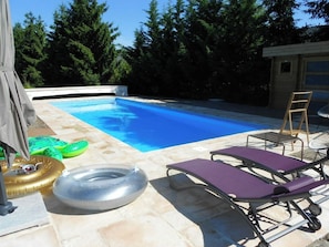 Outdoor pool, a heated pool - House with private pool on a property with fishing ponds and tennis court (Fontaines-en-Sologne)