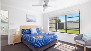 4 chambres, fer et planche à repasser, lit parapluie, Wi-Fi