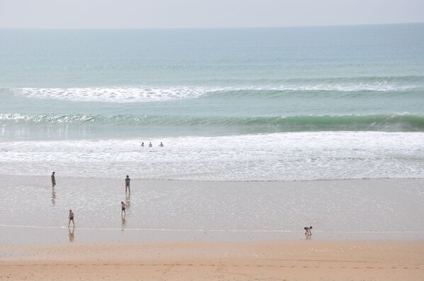 Beach nearby - Beautiful two bedrooms holiday villa fully self contained with private swimming (Poblado de Sancti Petri)