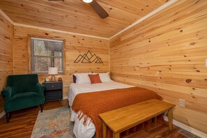 3 soverom, strykejern/-brett, reiseseng for barn og wi-fi (inkludert)