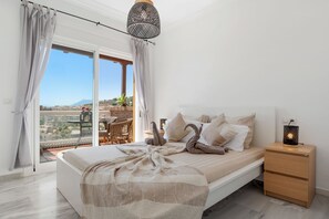 2 slaapkamers, een bureau, een strijkplank/strijkijzer, gratis wifi