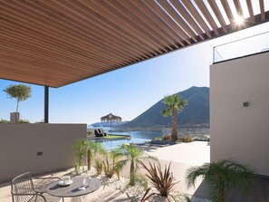 Outdoor dining - Mayana Luxury Villa, an infinite blue experience (Rethymno)