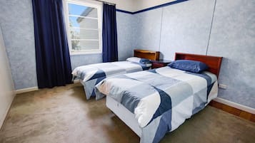 3 間睡房、熨斗/熨衫板、免費 Wi-Fi、床單