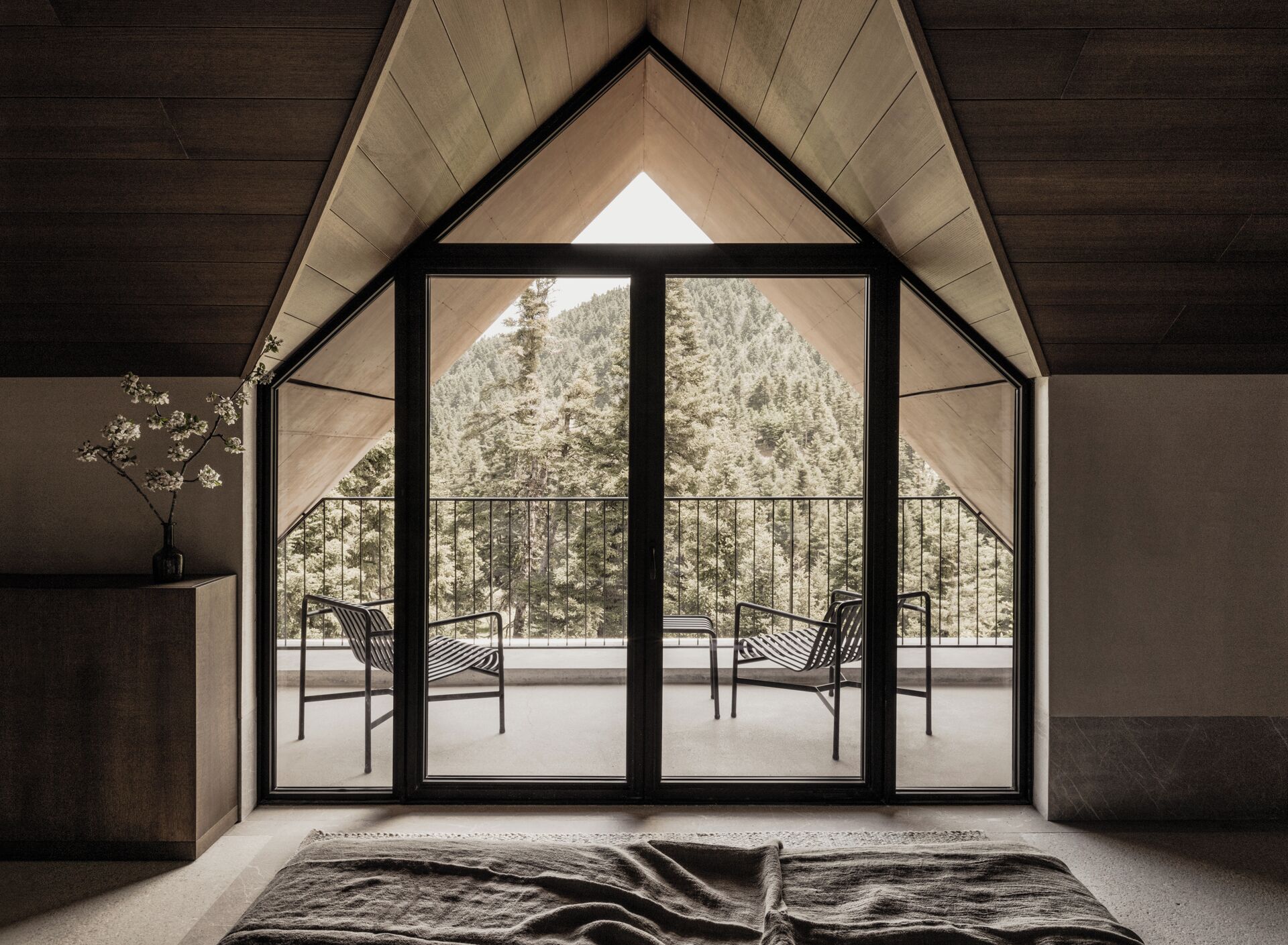 Junior-Suite | Hochwertige Bettwaren, Minibar, Zimmersafe, individuell dekoriert